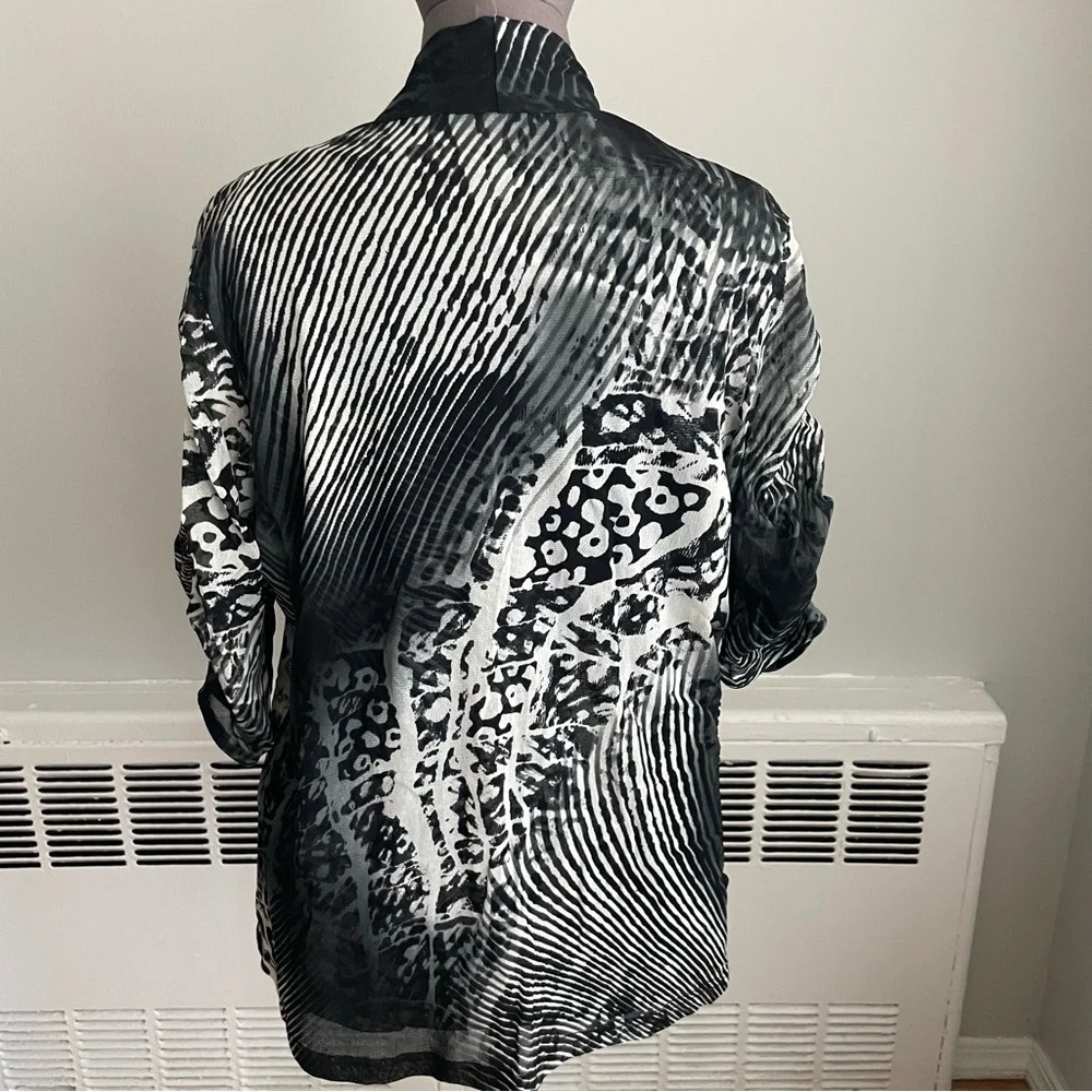 Lynn Richie Silver tank top and matching cardigan set - Picture 6 of 11
